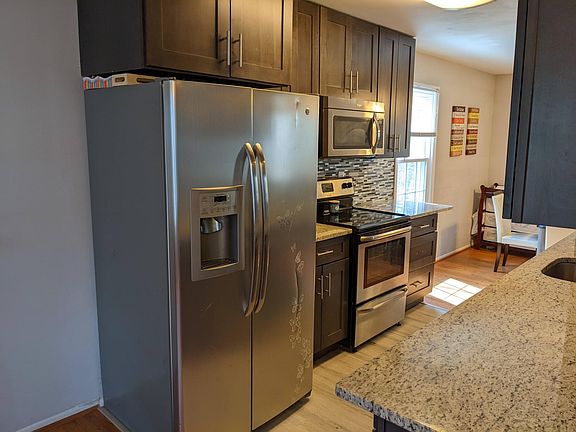 4th image of 3152 Bayswater Ct