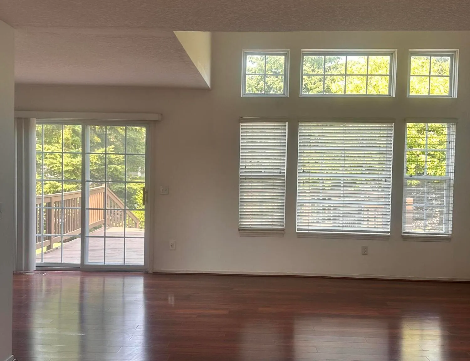 2 bed, 2.5 bath, 1438 sqft, $2,200 — Photo 3