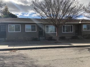 1001 Sunset Dr APT D, Hollister, CA