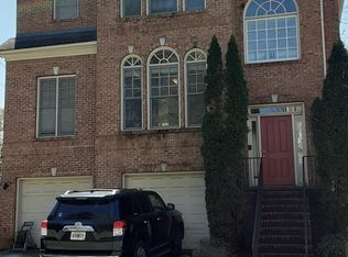 907 Lenox Ct NE, Atlanta, GA 30324