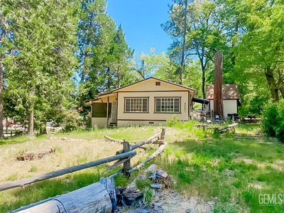 45231 Rainbow Dr, California Hot Springs, CA, 93207