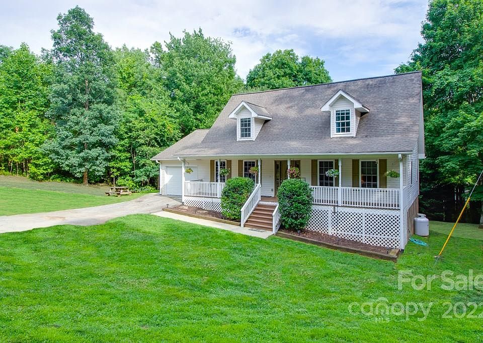 22 Livingston Hill Dr, Saluda, NC 28773 MLS 3872848 Zillow