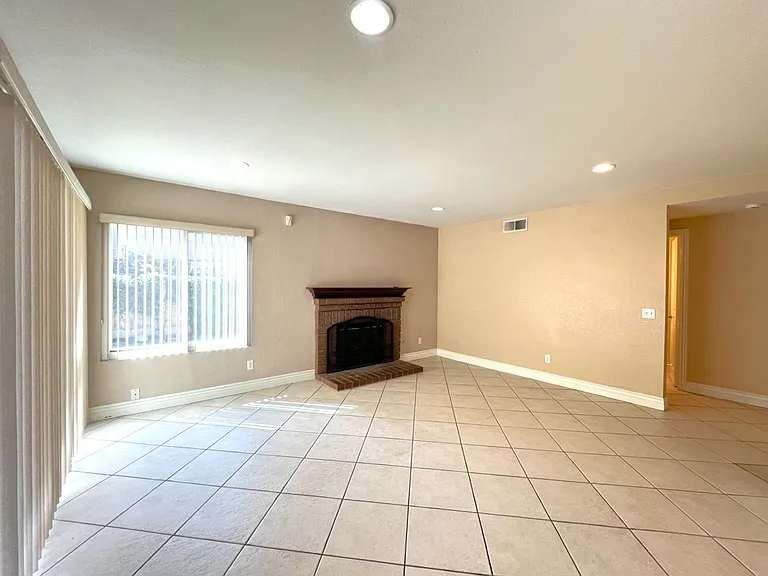 940 Birmingham Dr — Photo 10