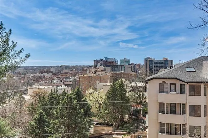 4550 Warwick Blvd #909 — Photo 37