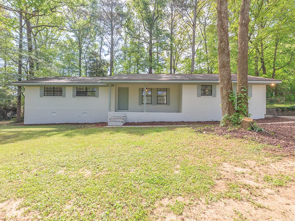 1068 Beaverdale Rd NE