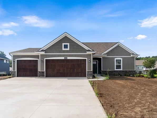 14664 Windway Dr, Grand Haven, MI 49417