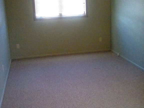 good size master bedroom