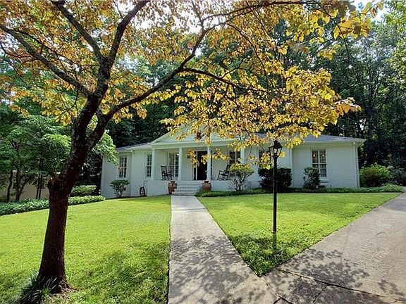 2nd image of 2914 Mabry Ln NE