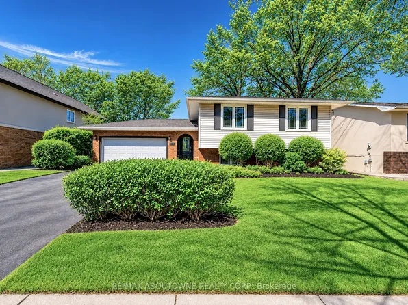 2165 Dunedin Rd, Oakville, ON L6J 5V2