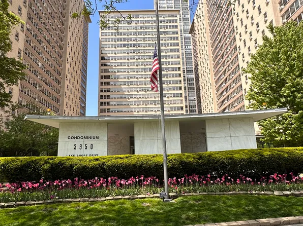 3950 N Lake Shore Dr APT 1207, Chicago, IL 60613