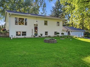 2307 White Oak Trl, Oregon, WI 53575