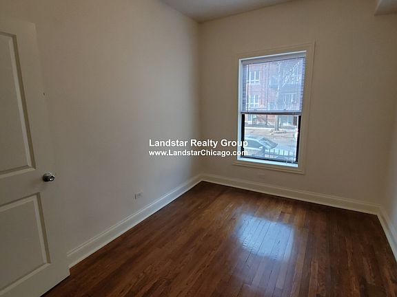 5th image of 907 W Agatite Ave APT 1