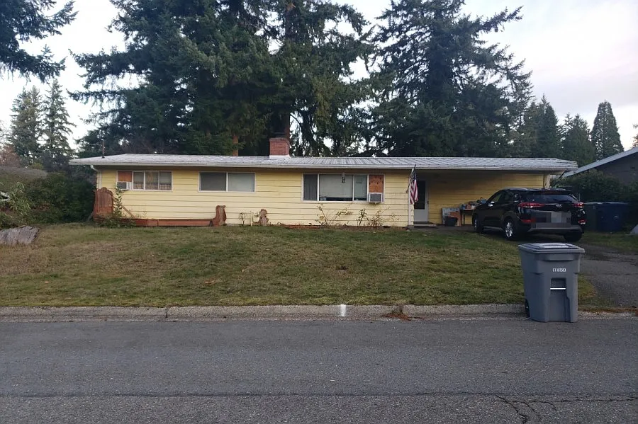 14216 SE 41st St photo 1
