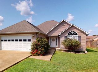 136 Hunter Ln, Bells, TN 38006