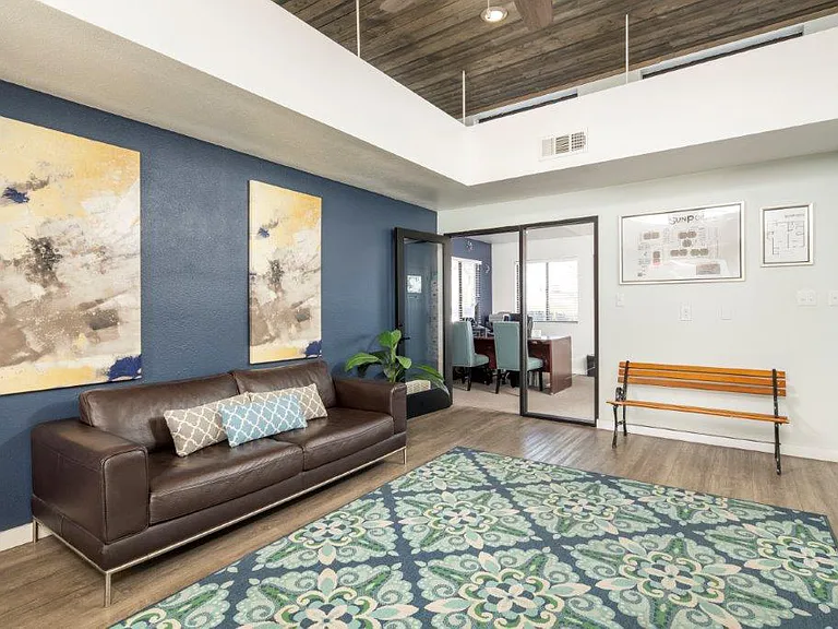 SunPointe Apartments — Photo 15