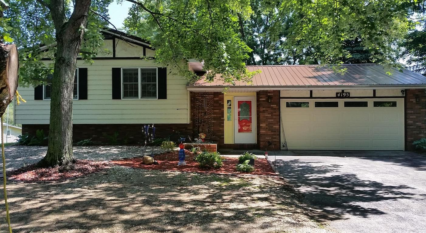 4195 Pier Rd, Benton Harbor, MI 49022 Zillow