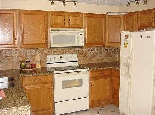 2nd image of 252 SW 34th Ave