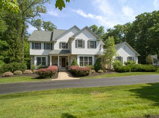 400 Duneden Dr, Aurora, OH 44202