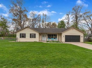 10328 Rosewood Ct, Osceola, IN 46561