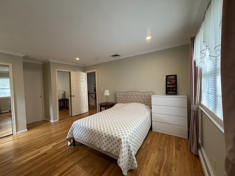 24 Arlington Ave — Photo 14