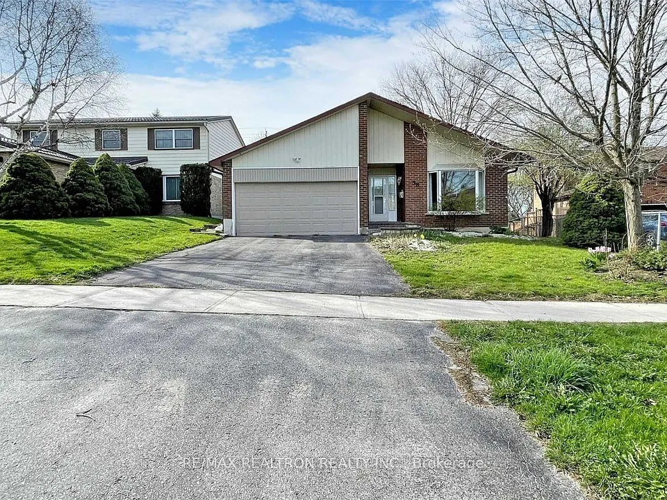 88 Eastman Cres #BMST