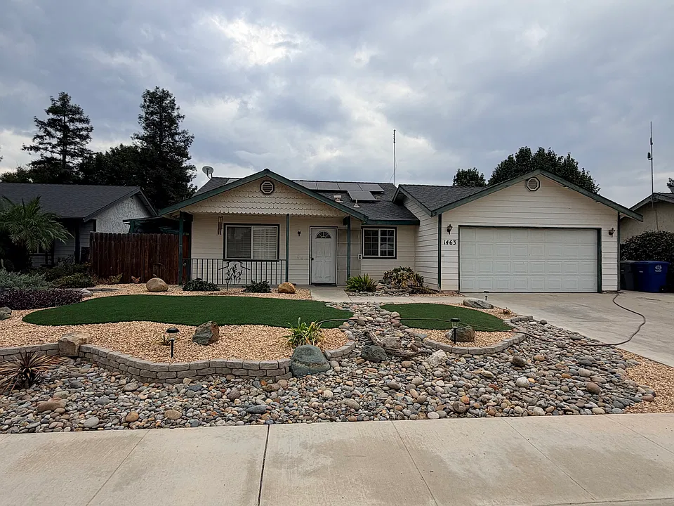 1463 Betty St