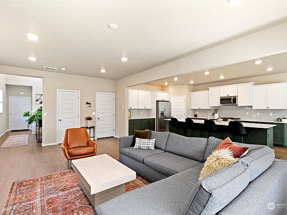 5th image of 1025 Timberline Avenue