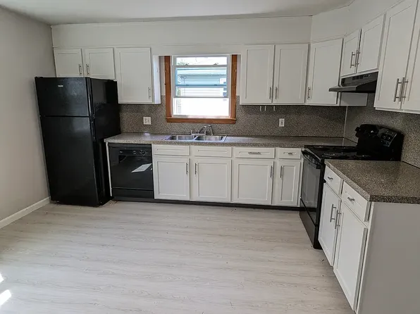 39 Zuella Dr #D, Waterbury, CT 06704