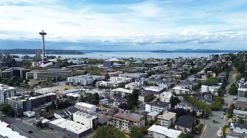 3rd image of 819 6th Avenue N