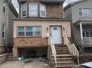 22 E 44th St, Bayonne, NJ