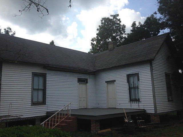 2nd image of 302 N Jefferson St