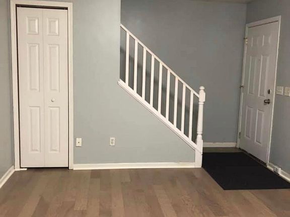 3rd image of 301 Maple Brook Dr Unit 301
