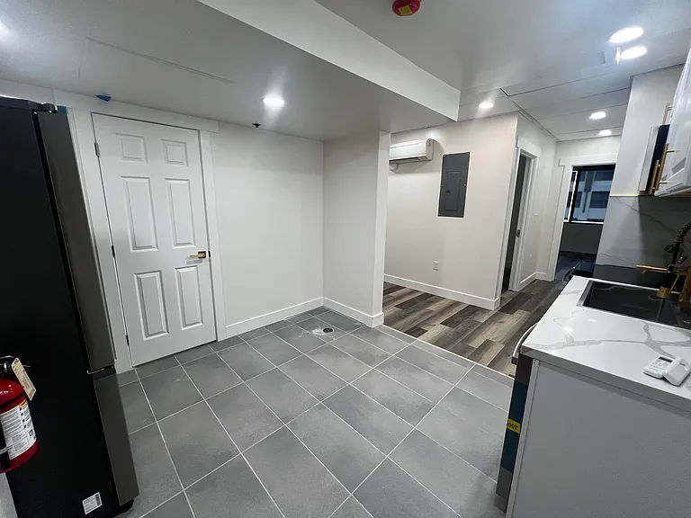 1111 14th St NW #701 — Photo 5