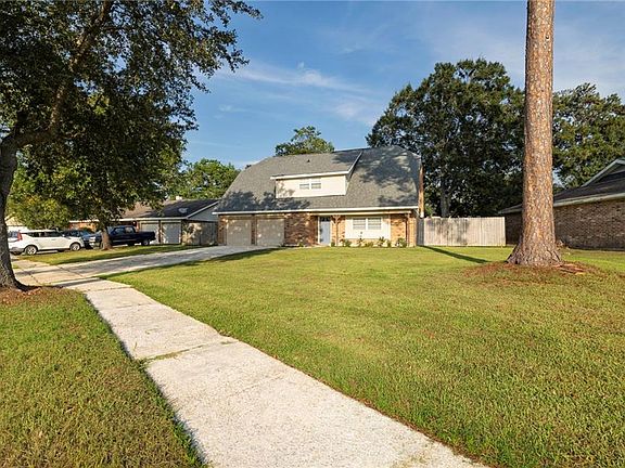 2nd image of 109 Hardwood Dr