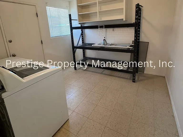 825 E Copper St — Photo 21