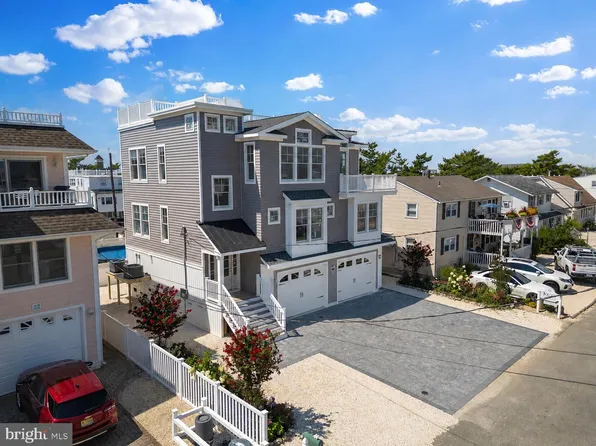 24 W Carolina Ave, Beach Haven, NJ 08008
