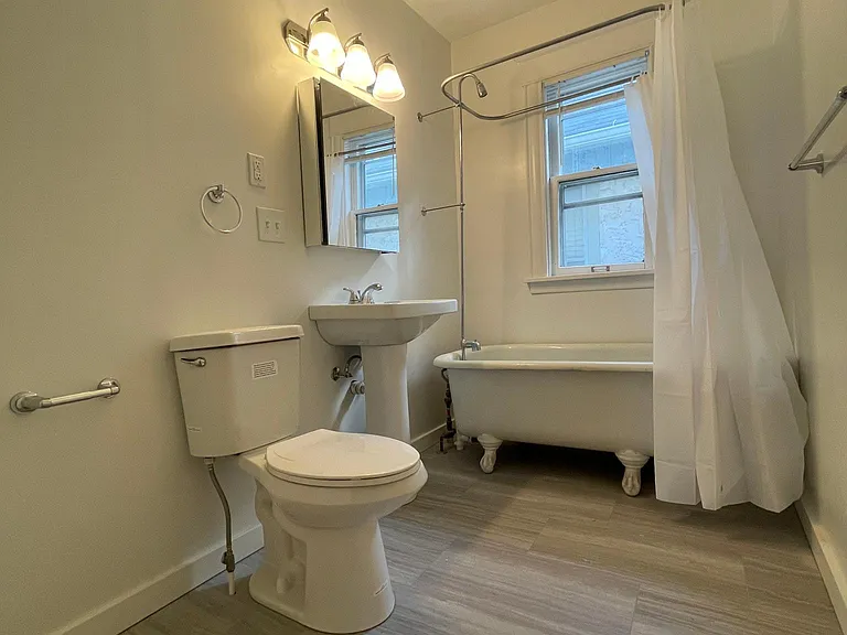 516 8th Ave NE #2 — Photo 9