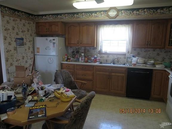 3rd image of 2093 E 700 S