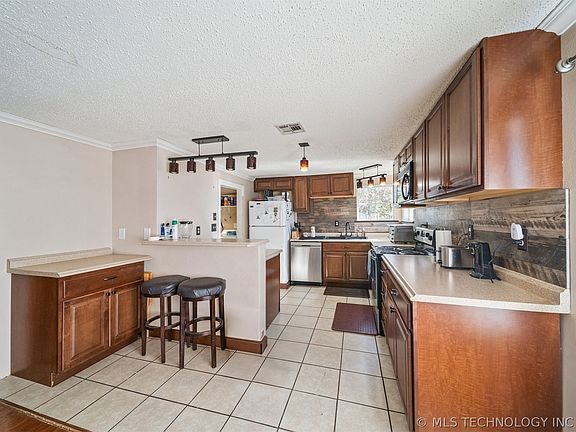 5th image of 35606 Sportman Rd