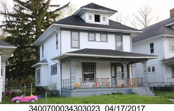 1st image of 228 Oakwood Pl