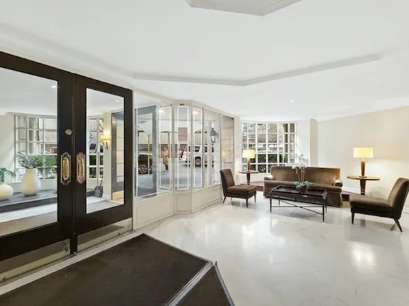 1175 York Avenue image 10 of 12