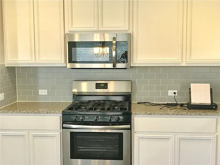 1225 Fairhaven Gtwy — Photo 6