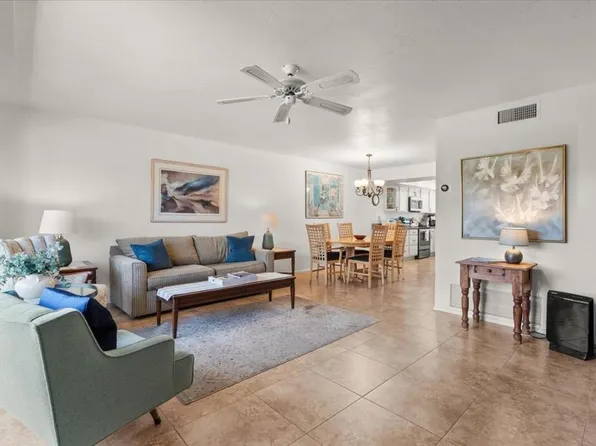 5794 Los Coyotes Dr, Palm Springs, CA 92264