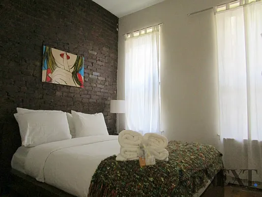 Rented by UpNext Real Estate | media 25