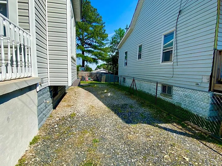 7603 Carson Ave — Photo 22