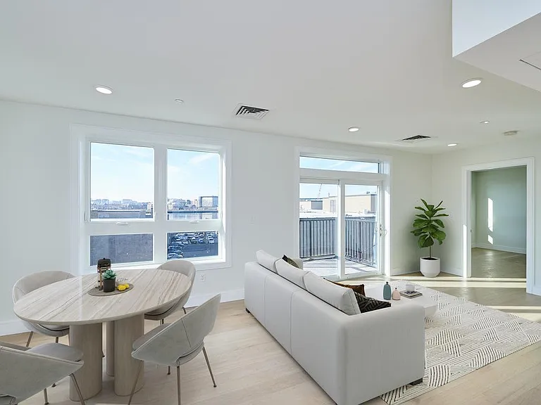 301 Border St #508 — Photo 3