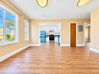 4921 California St APT 2 - Main Image