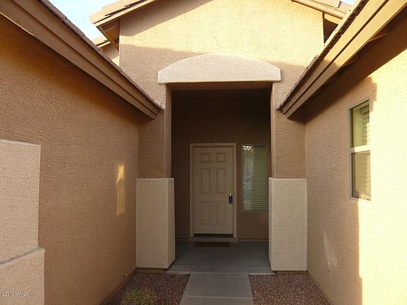 3rd image of 2164 W Mineral Butte Dr