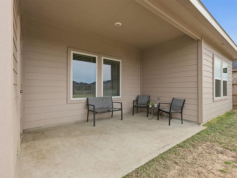 17719 Winfall Dr — Photo 42