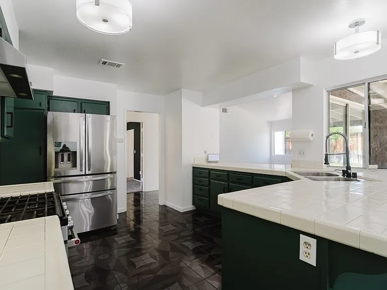 37347 Waterman Ave — Photo 17